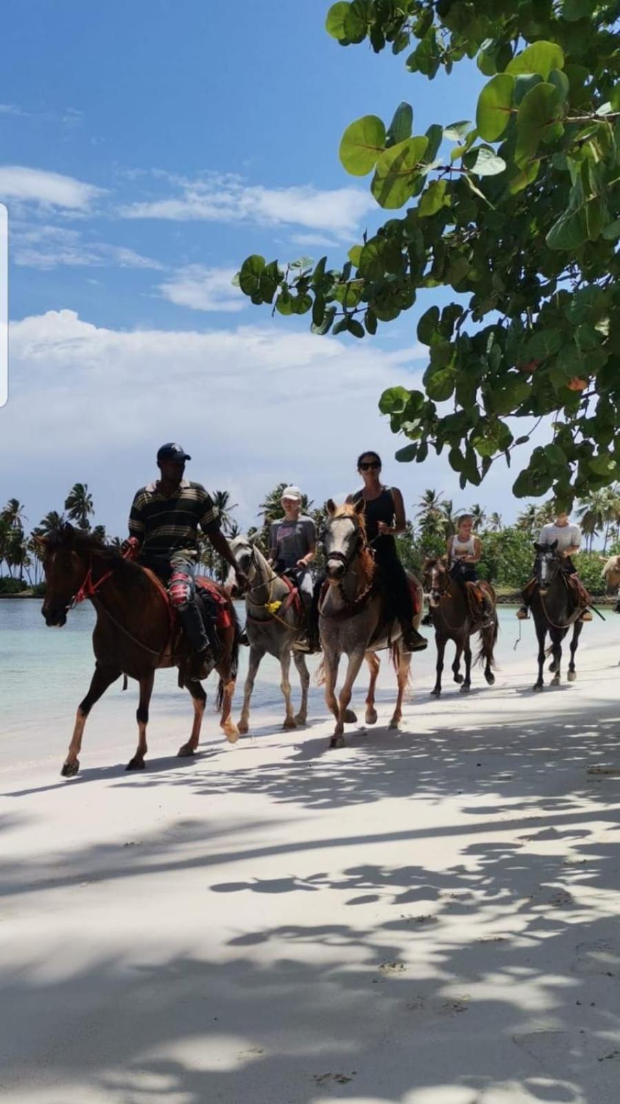 La Hacienda Guest House لاس غاليراس المظهر الخارجي الصورة